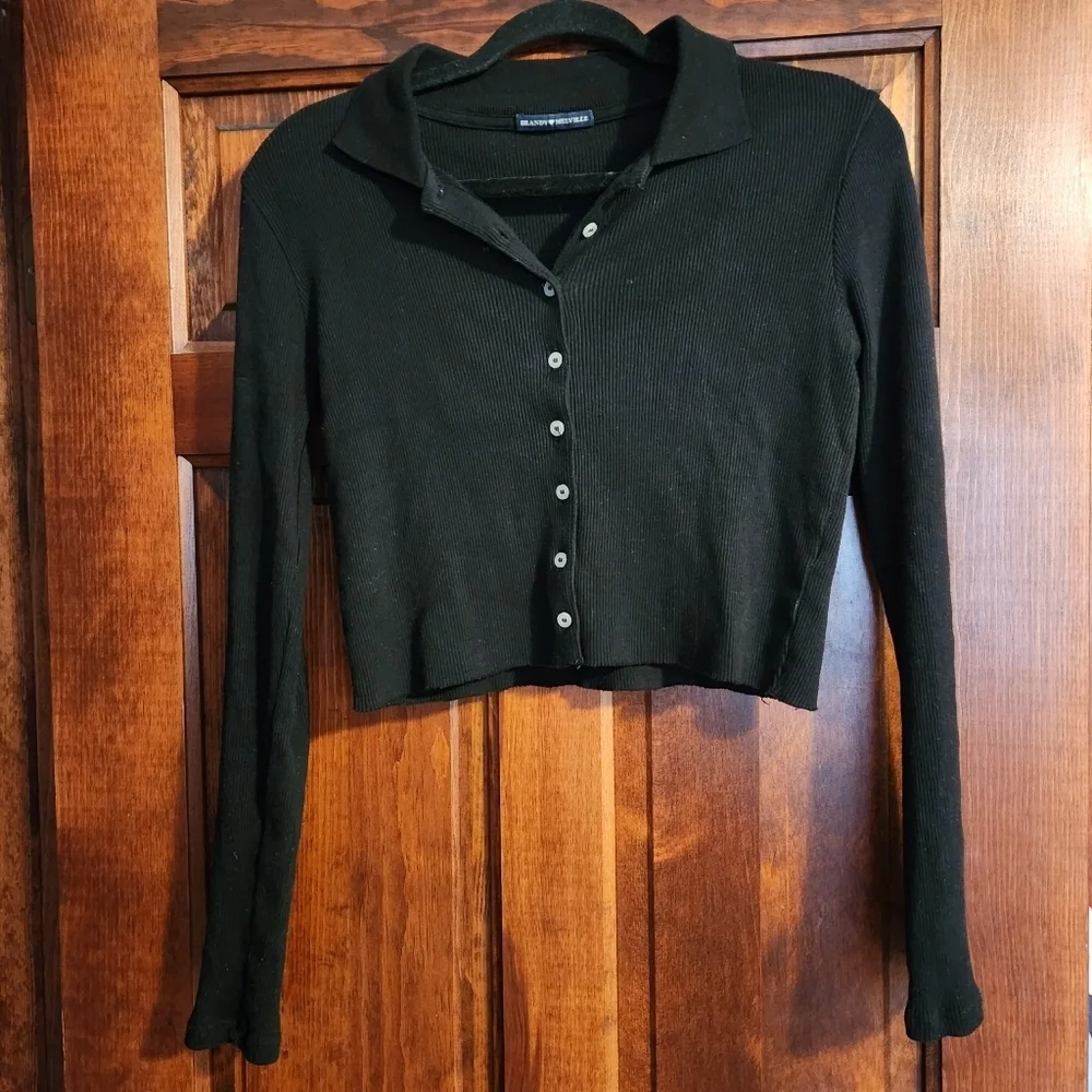 Brandy Melville Ribbed Long Sleeve Button Down Collared  Carolyne Top - Black - Picture 3 of 7